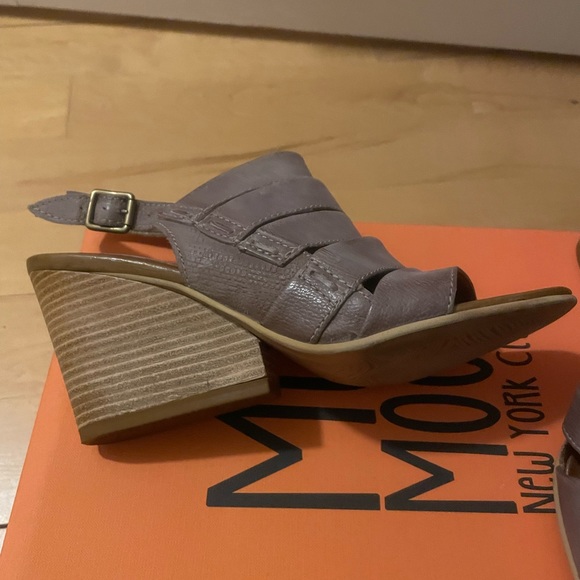 Women’s wedge sandals - Picture 2 of 4